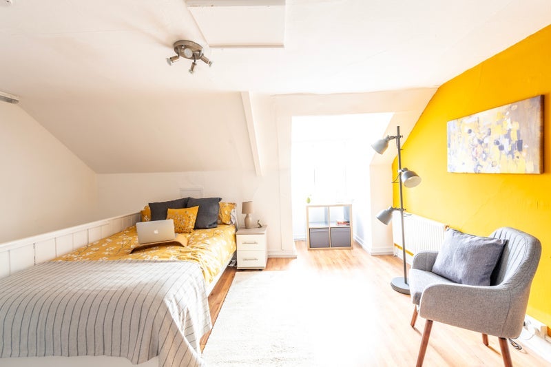 Room Farr Street in Bristol