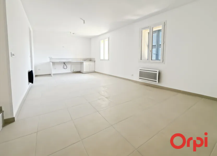 Flat Chemin de la Renardière in Les Pennes-Mirabeau