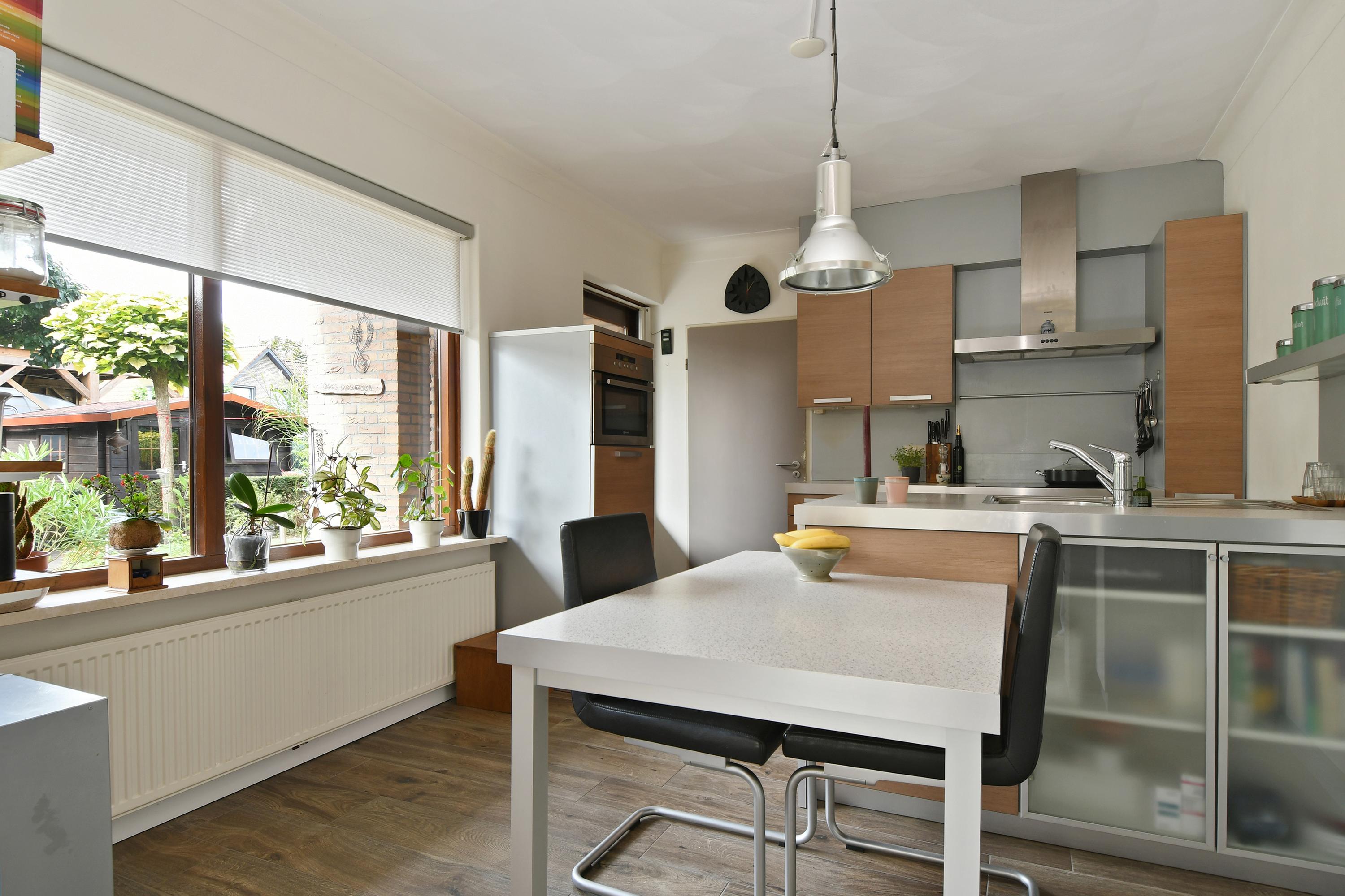 Vrijstaande woning te koop: Simon van Hapertlaan 27, Eindhoven