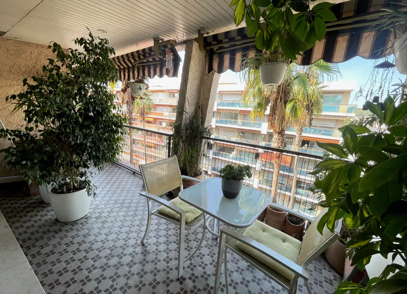 Appartement Chemin Alphonse Daudet à Cagnes-sur-Mer