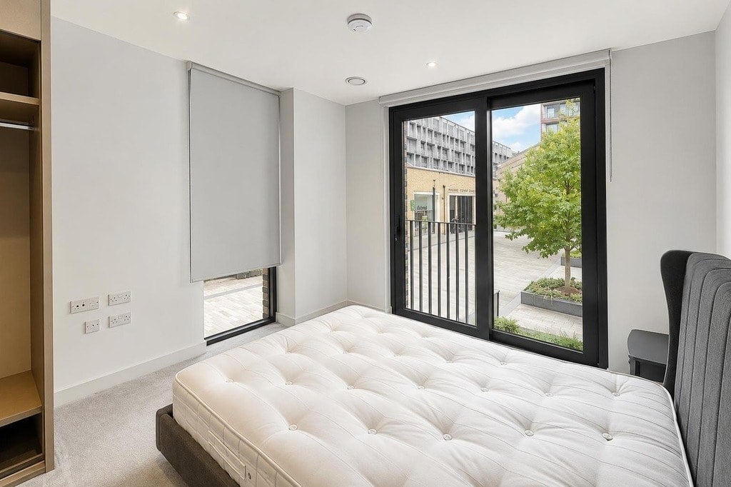 Flat Major Draper Street in Greater London