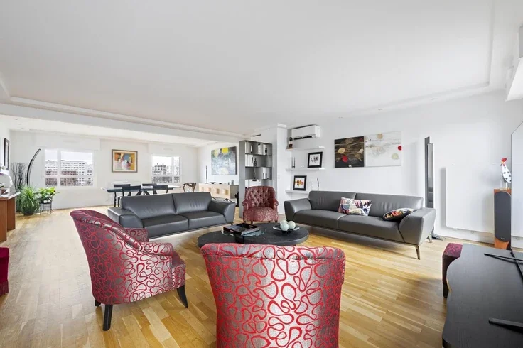 Appartement Rue Jean Renoir à Paris