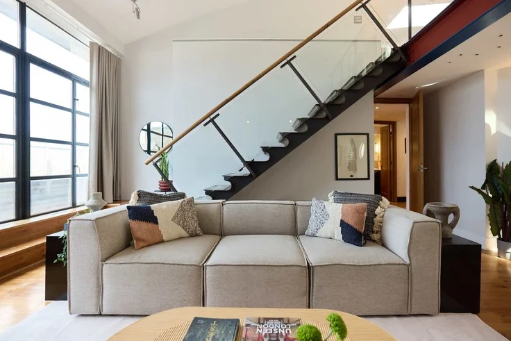 Flat Union Walk in Greater London