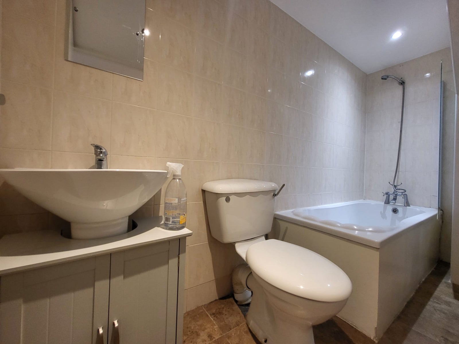 Flat Clapham Manor Street in Greater London