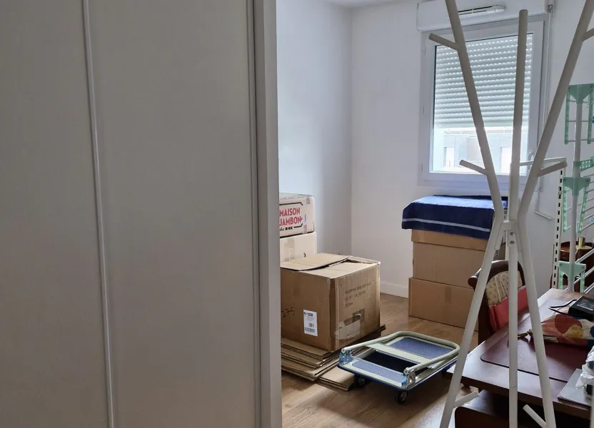 Flat Rue Faraday in Tours