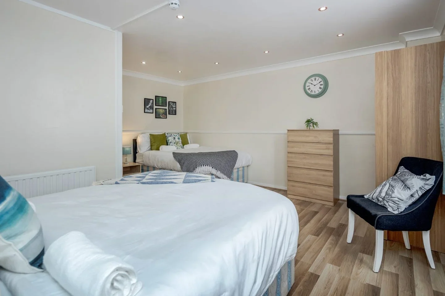 Room Tulip Close in Greater London