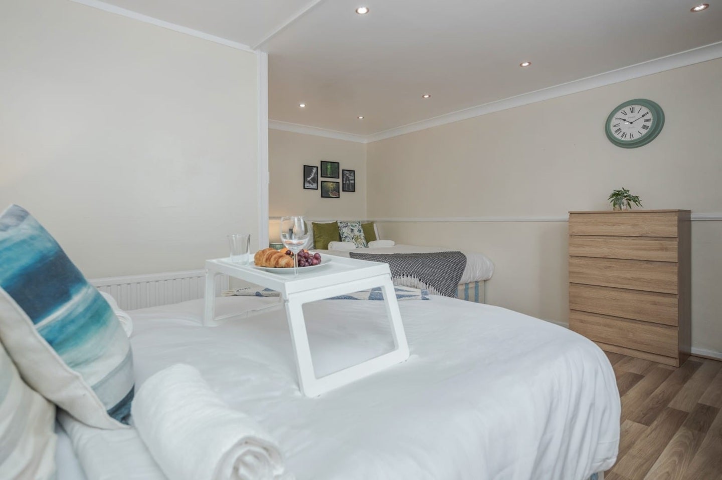 Room Tulip Close in Greater London