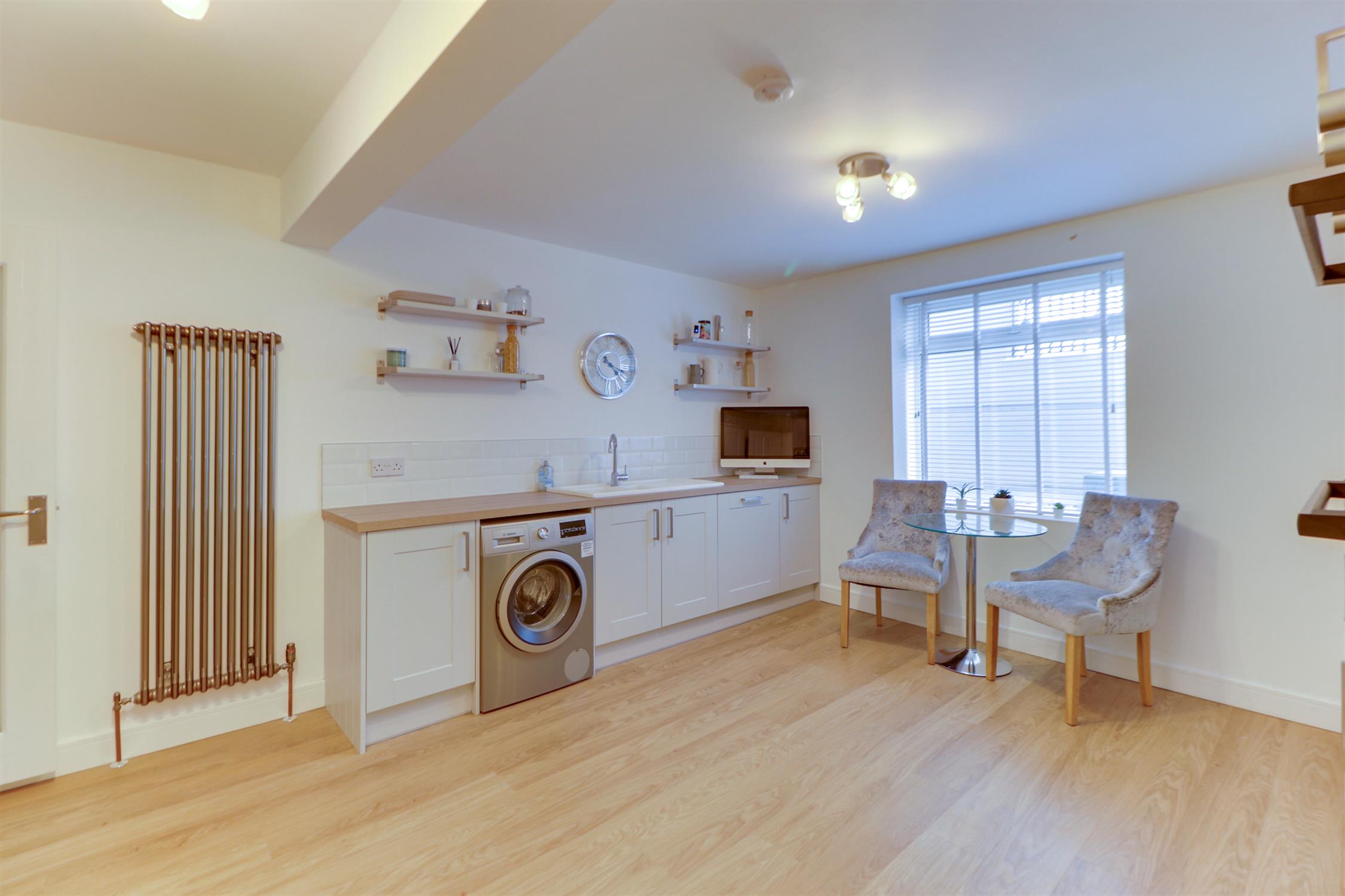 Flat South Parade in Portsmouth