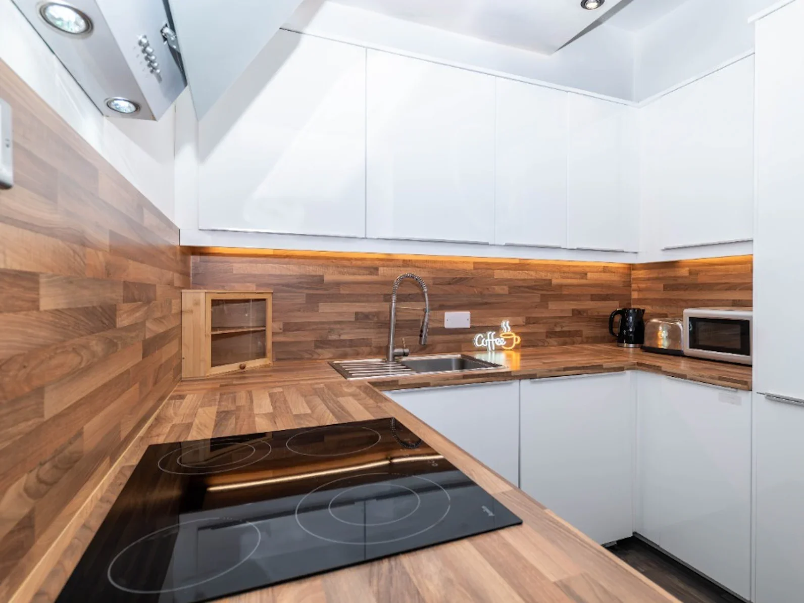 Flat Roseburn Place in City of Edinburgh