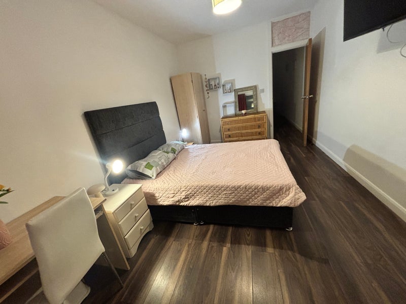 Room Philip Lane in Greater London