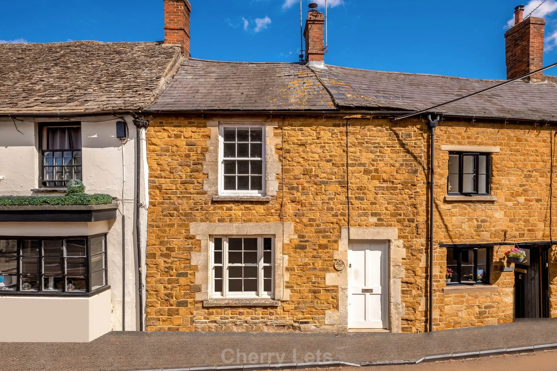 House Victoria Terrace in Cherwell District