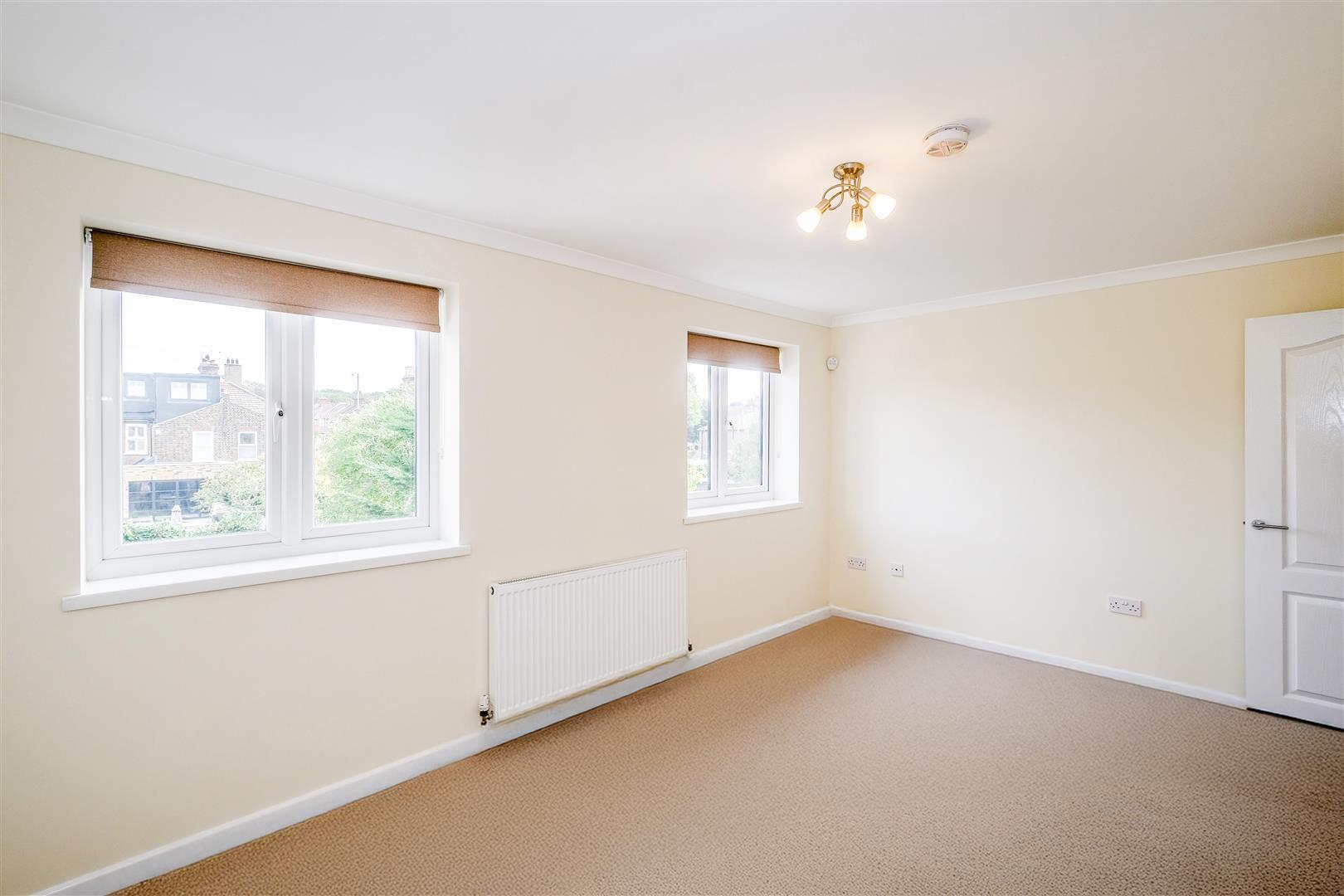 Flat Guildford Road in Greater London