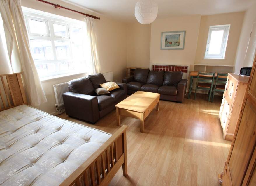 Flat Ivatt Place in Greater London