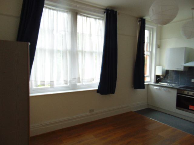 Room Upland Road in Greater London