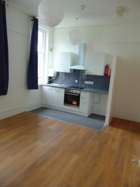 Room Upland Road in Greater London