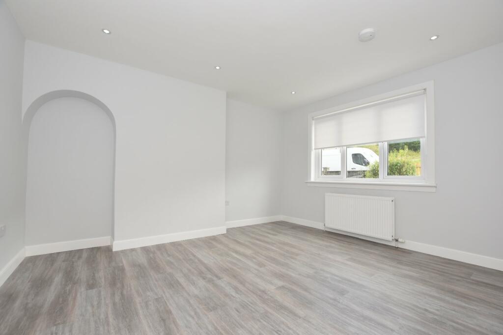 Flat Kirkton Avenue in Blantyre