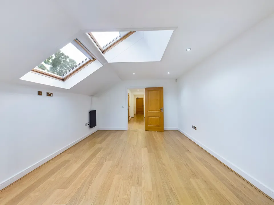 Flat Brackley Road in Salford