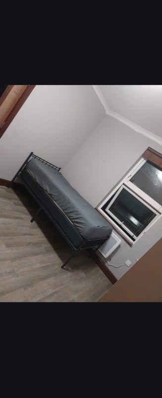 Room Wesleyan Place in Greater London