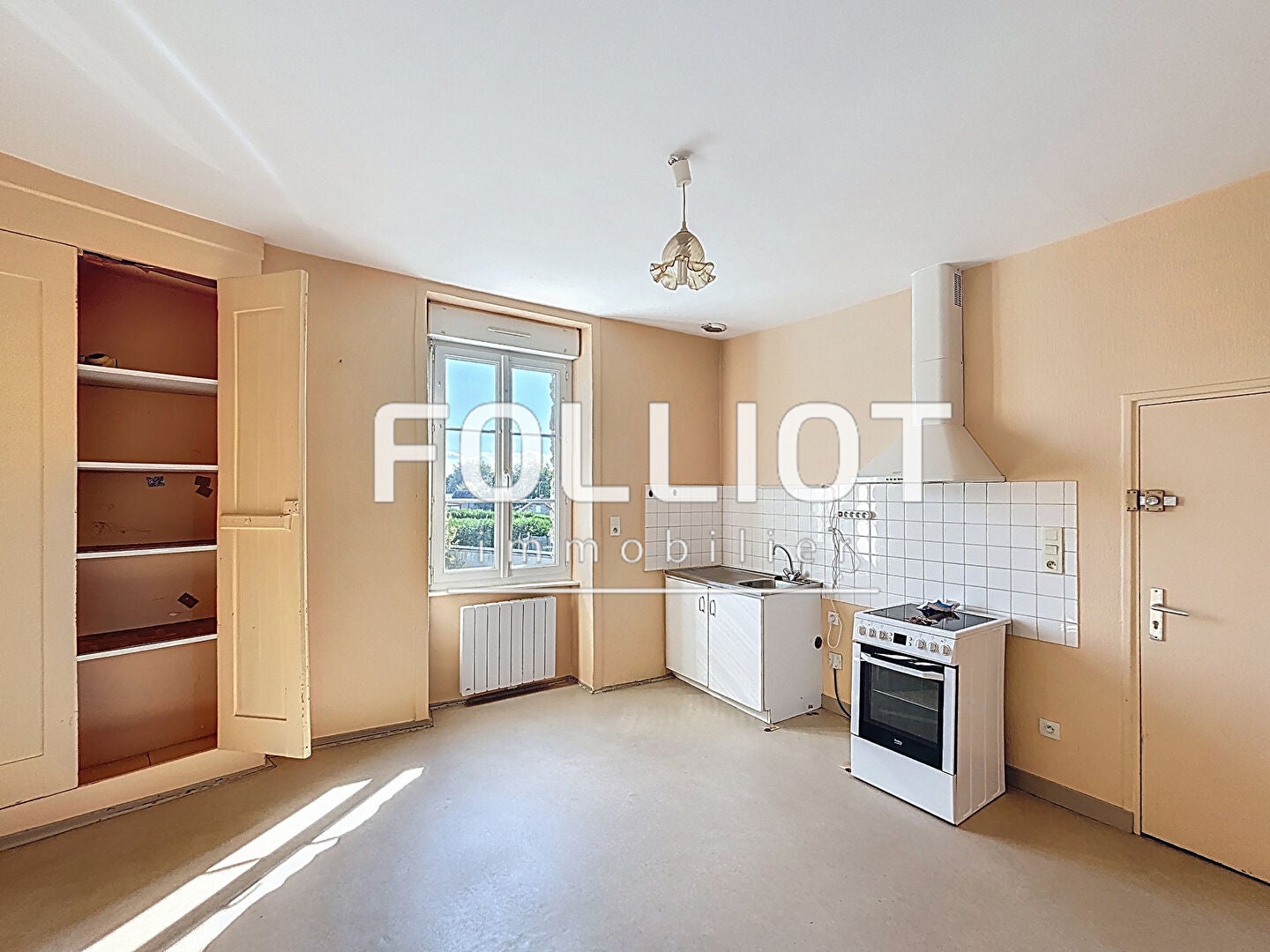 Flat Chemin de Villeneuve in Pontorson