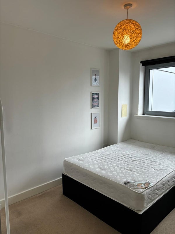 Room Bath Street in Glasgow