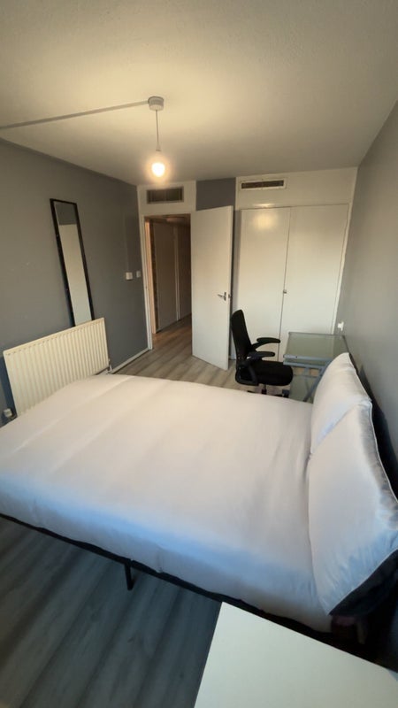 Room Lambeth Walk in Greater London