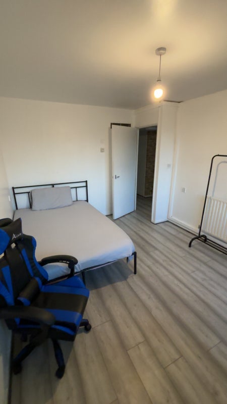 Room Lambeth Walk in Greater London