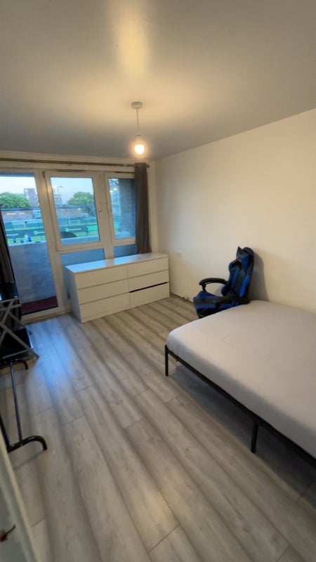 Room Lambeth Walk in Greater London