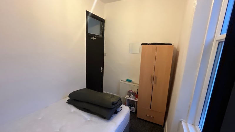Room Callerton Place in Newcastle upon Tyne