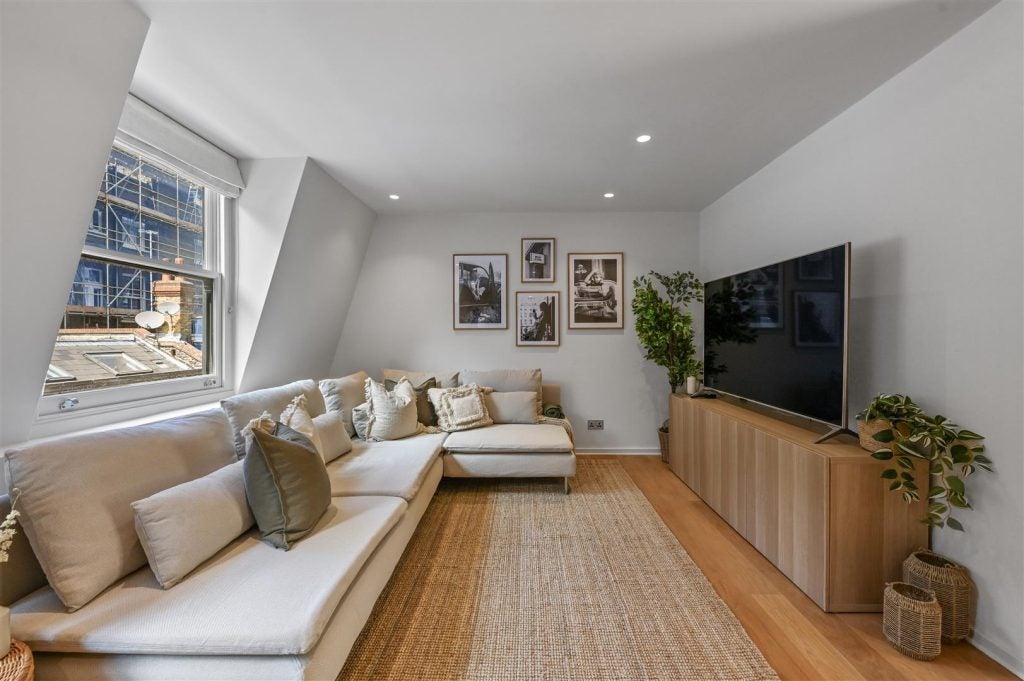 Flat Bingham Place in City of Westminster