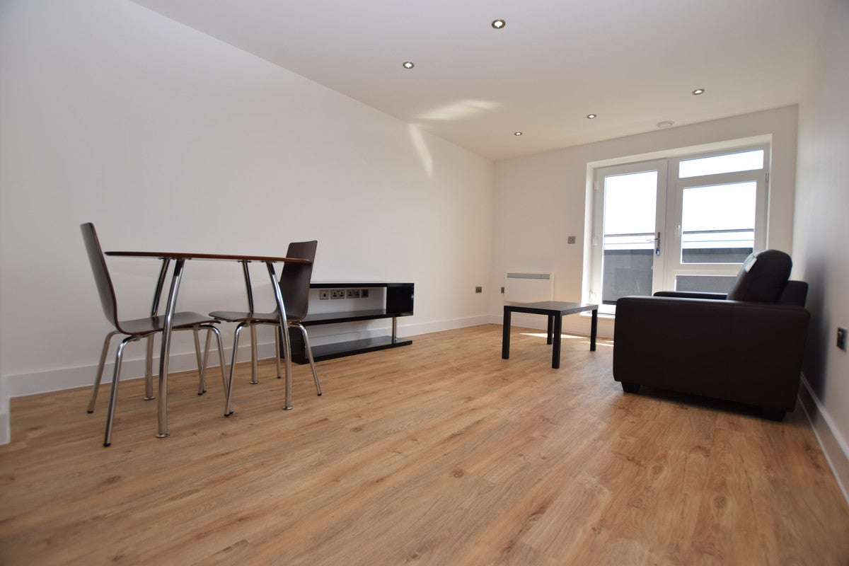 Flat Ballantyne Drive in Colchester