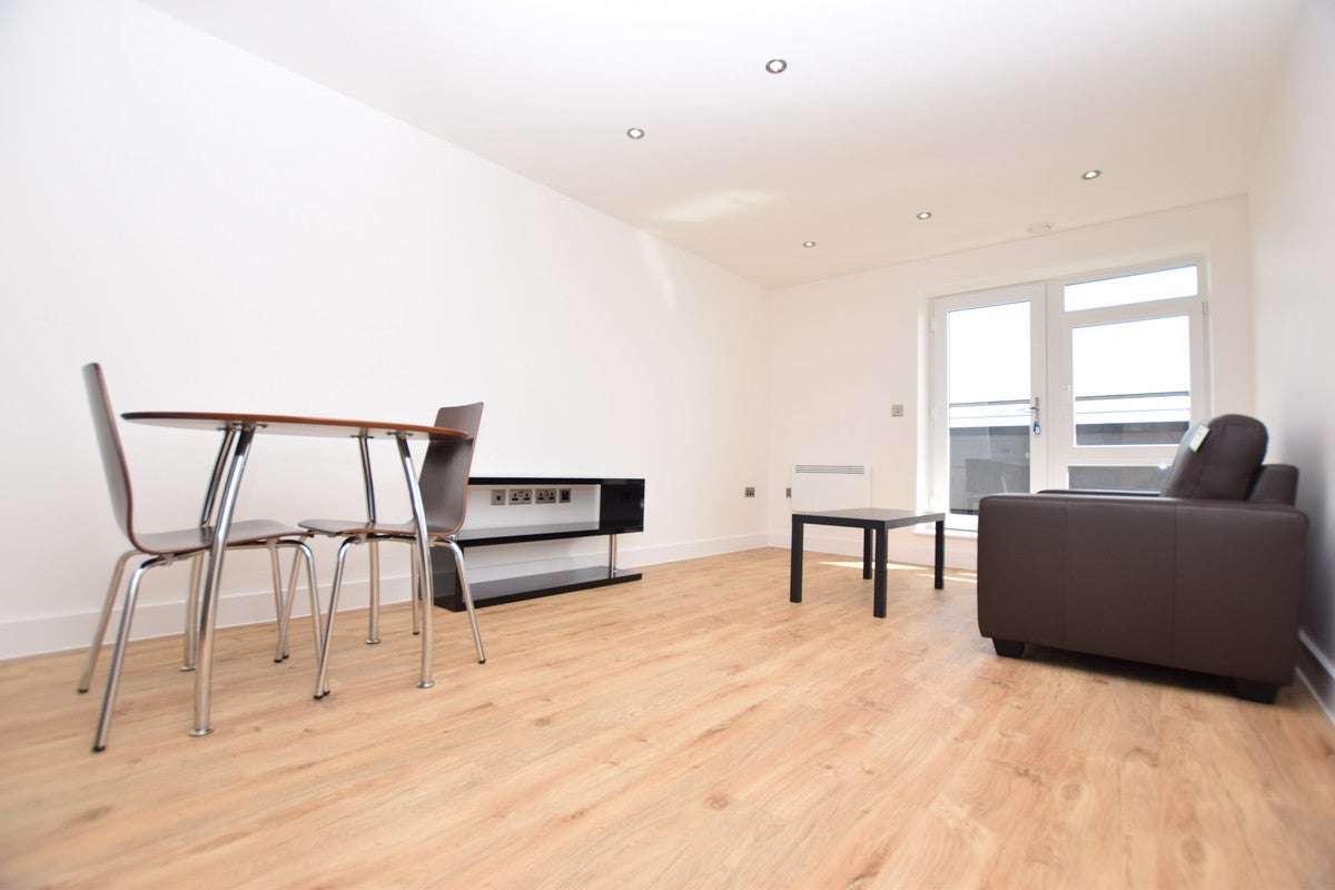 Flat Ballantyne Drive in Colchester