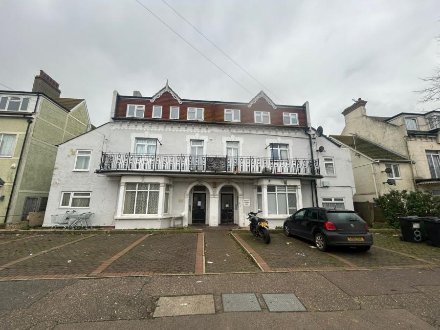 Flat Edith Road in Clacton-on-Sea
