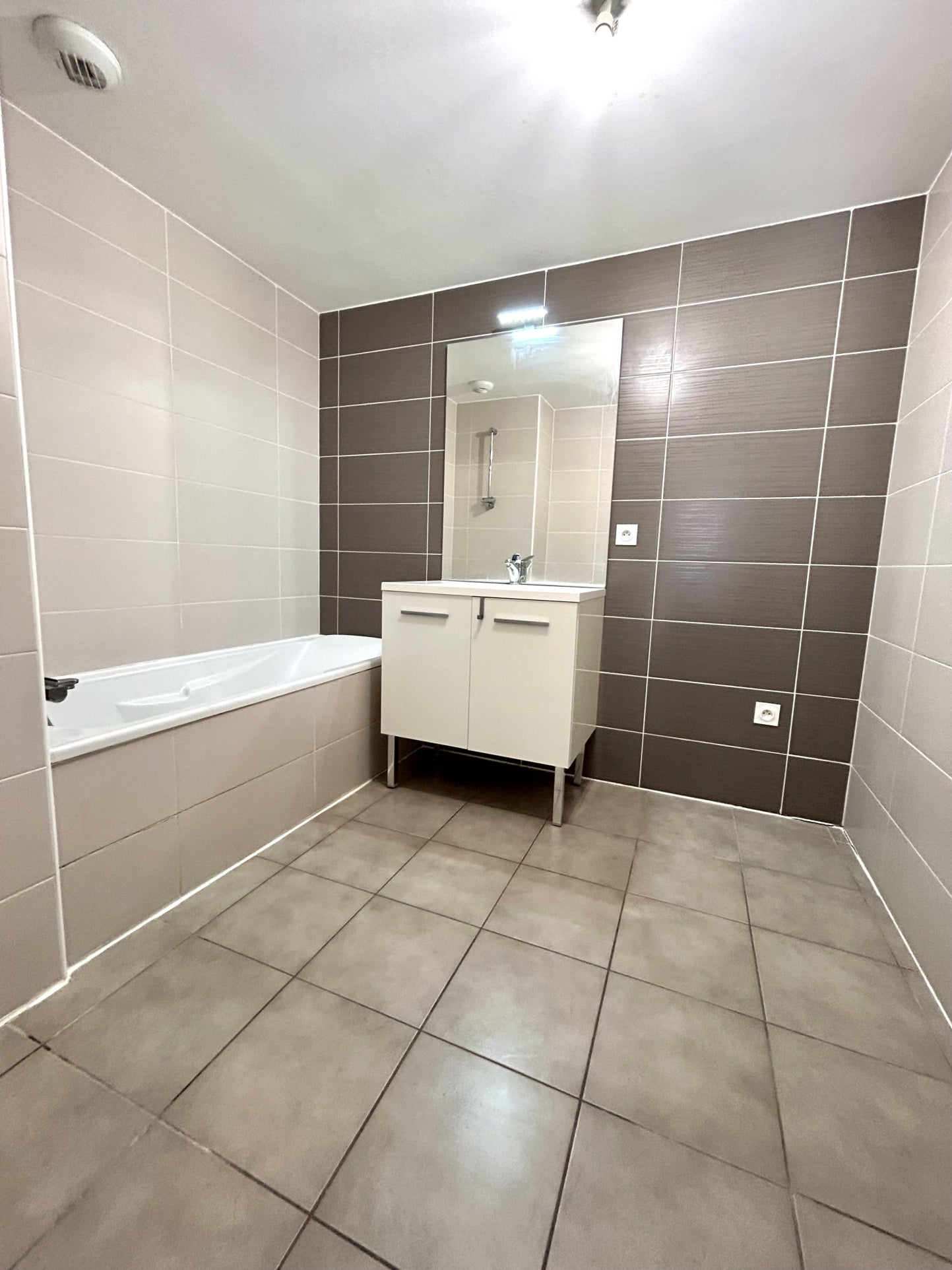 Appartement Impasse des Moulins Gaud à Ville-la-Grand