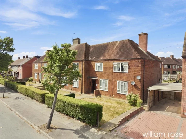 Flat Manford Way in Greater London