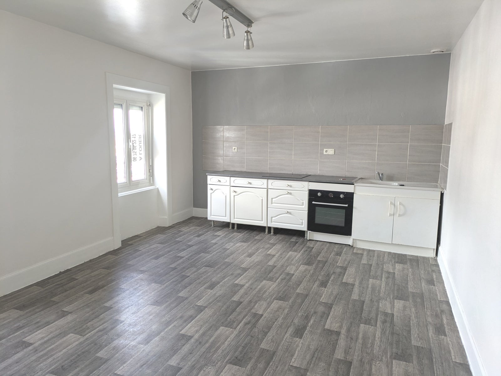 Flat Rue des Platanes in Feurs