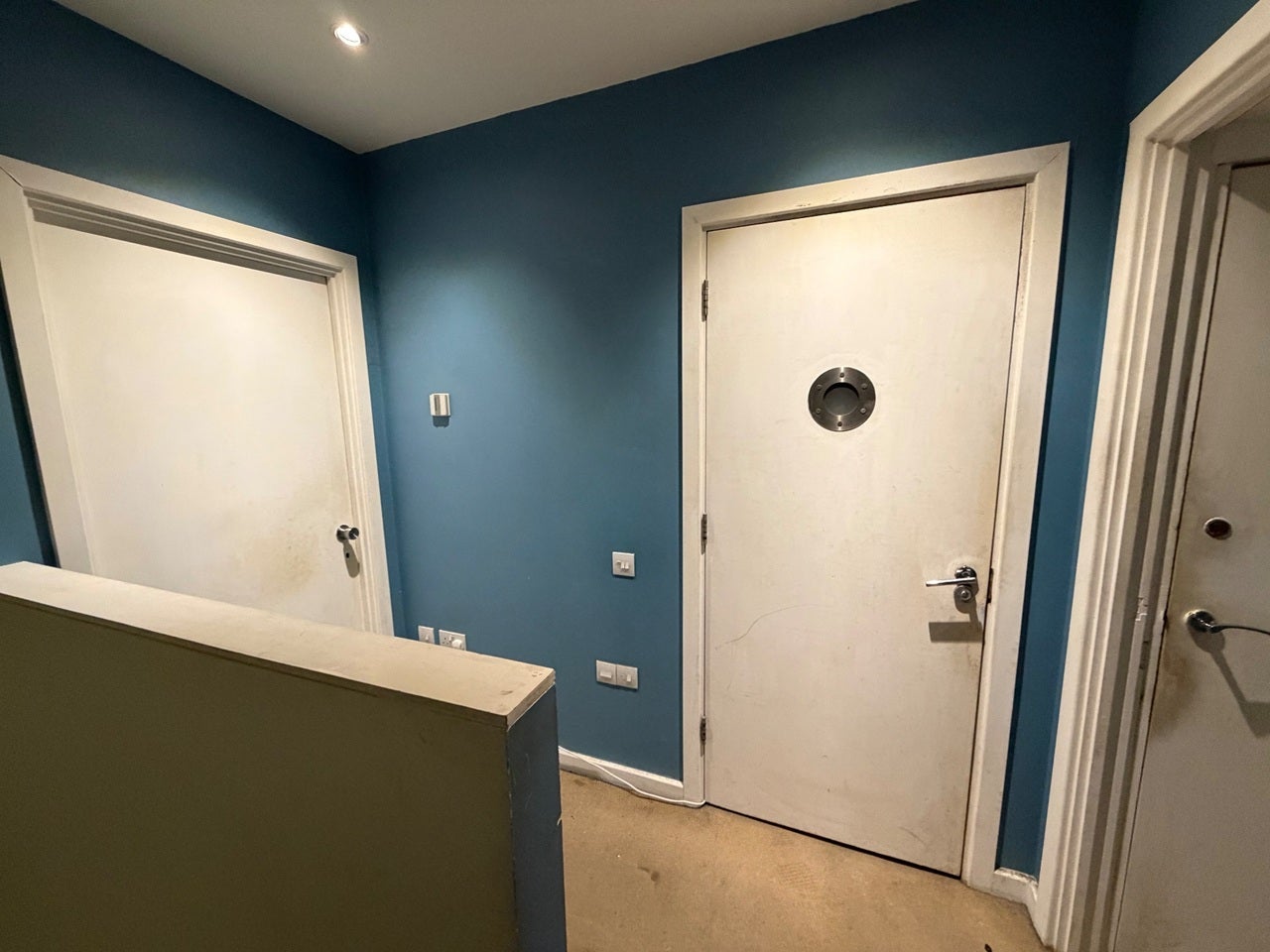 Room Wick Lane in Greater London