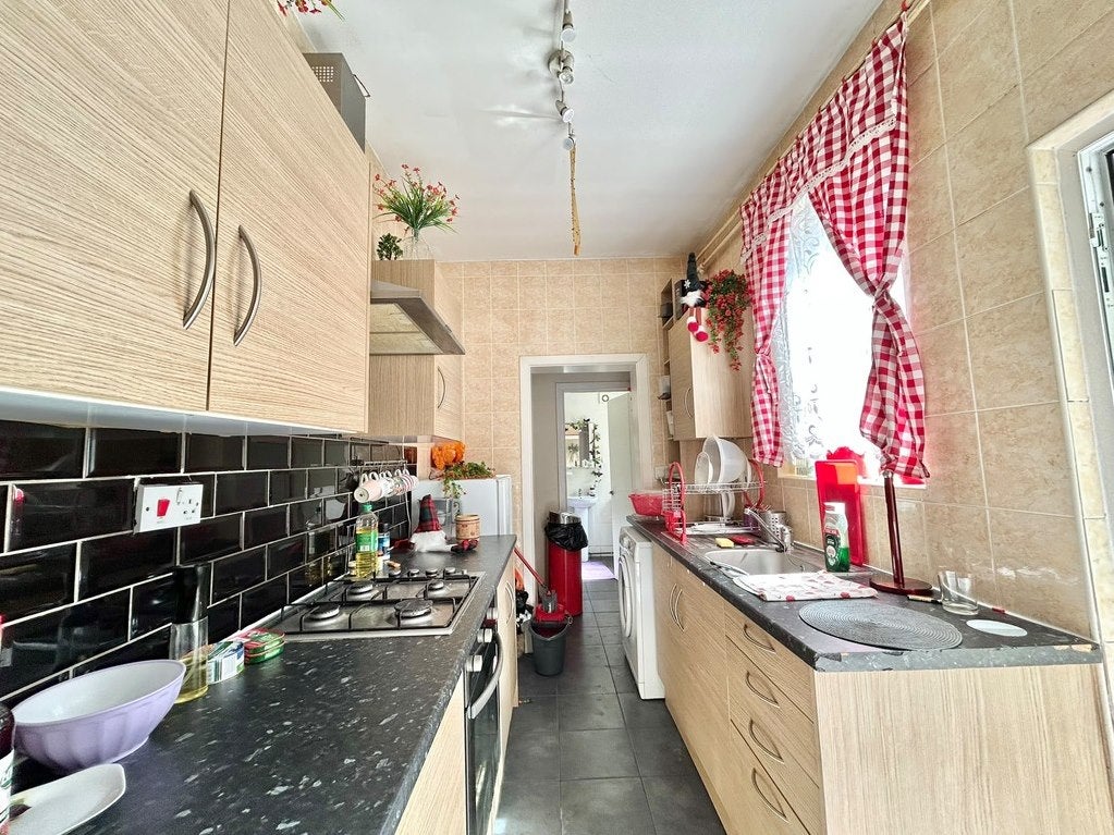 House Horndean Close in Coventry