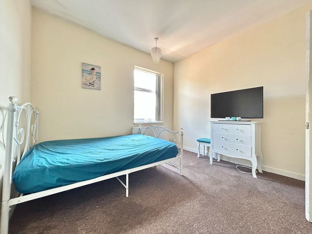 House Horndean Close in Coventry