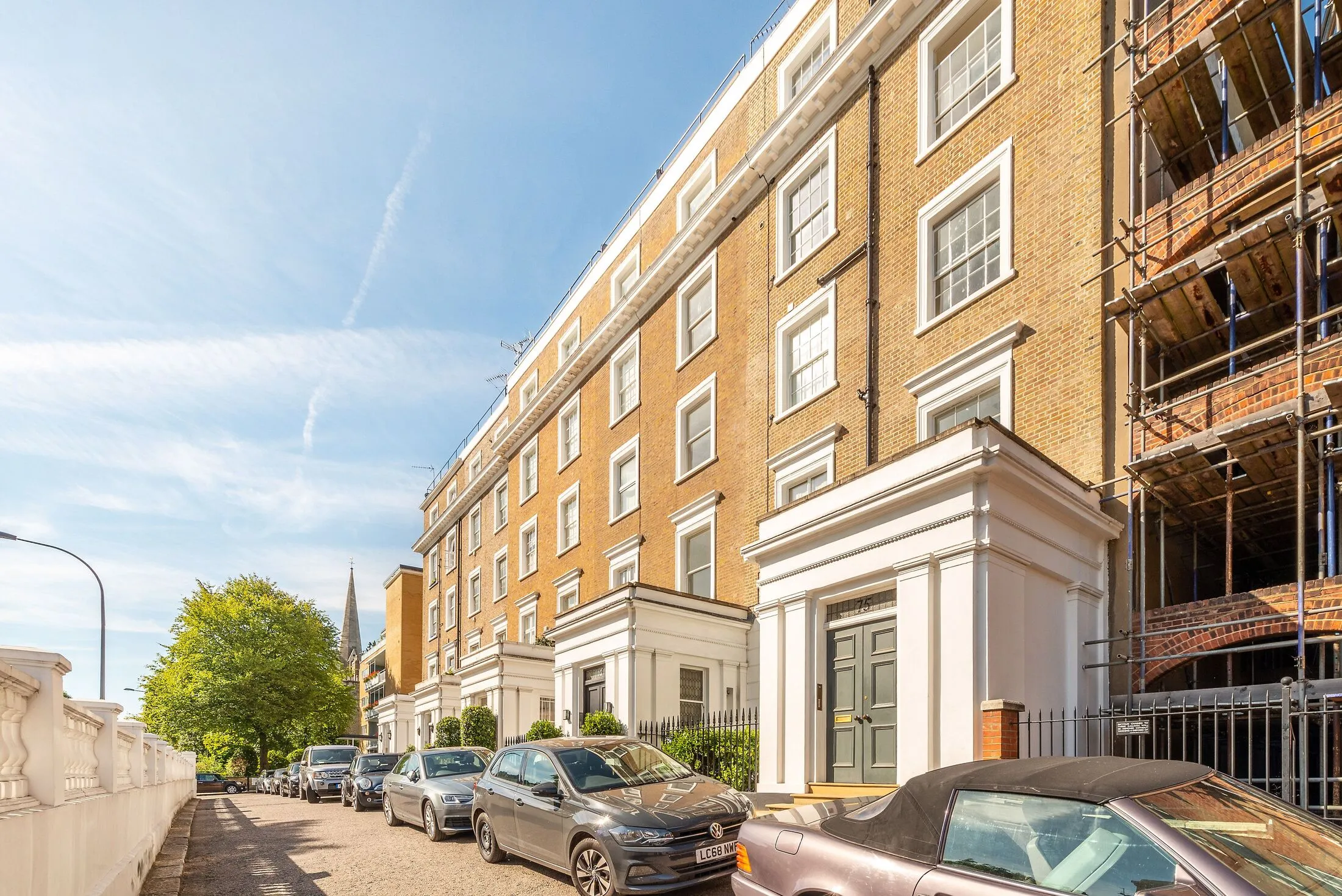 Flat Ladbroke Grove in Greater London