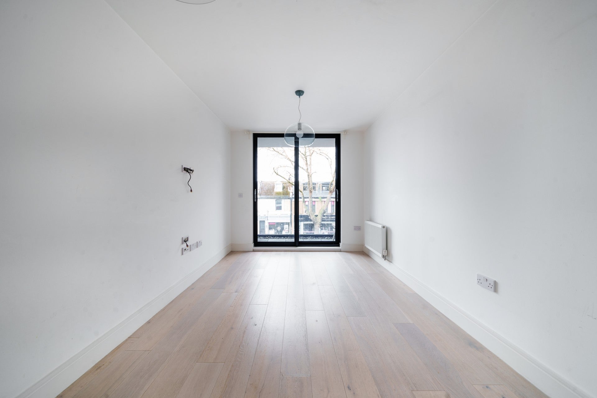 Flat Chiswick High Road in Greater London