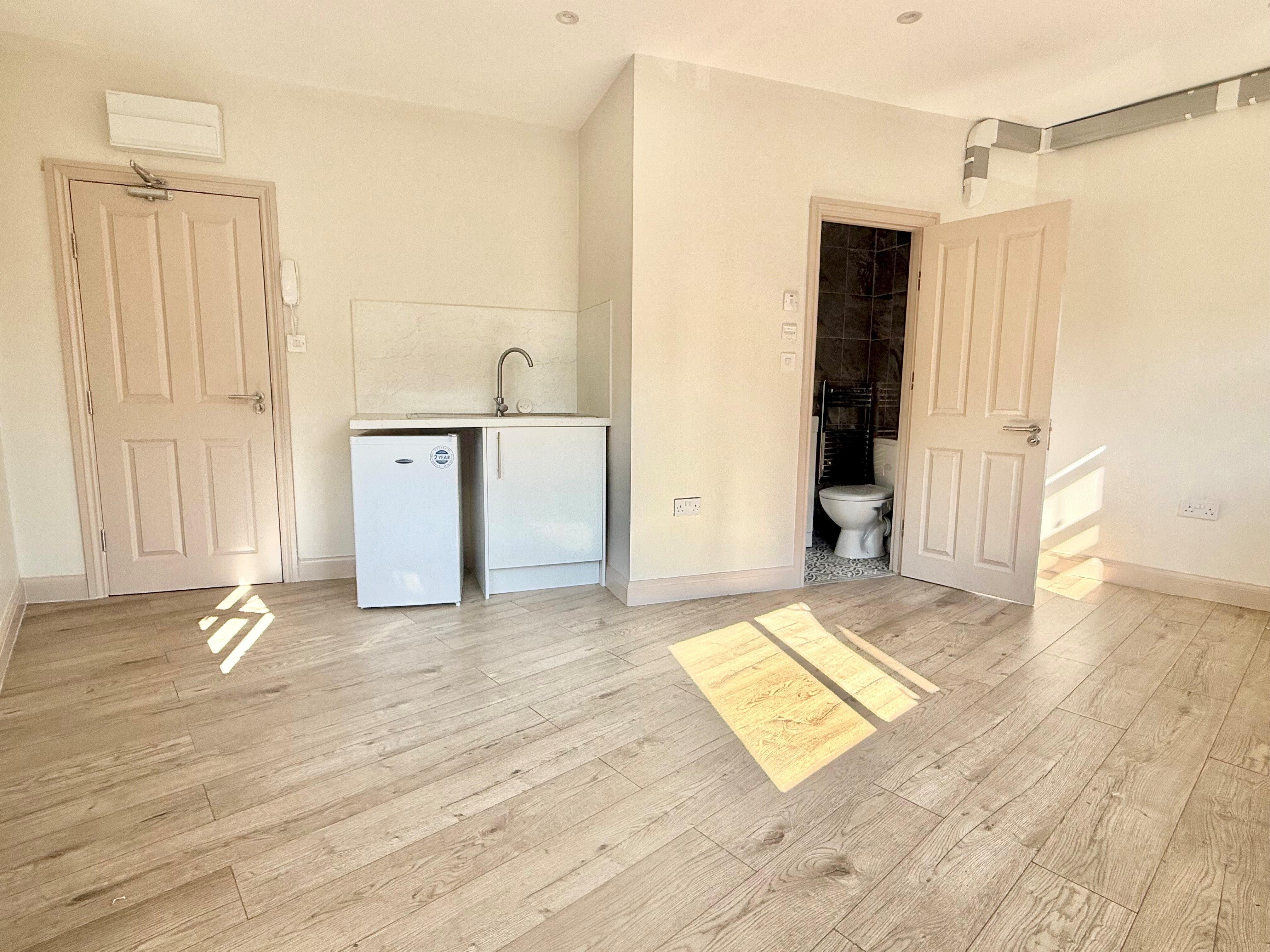 Room Bonds Lane in Biggleswade