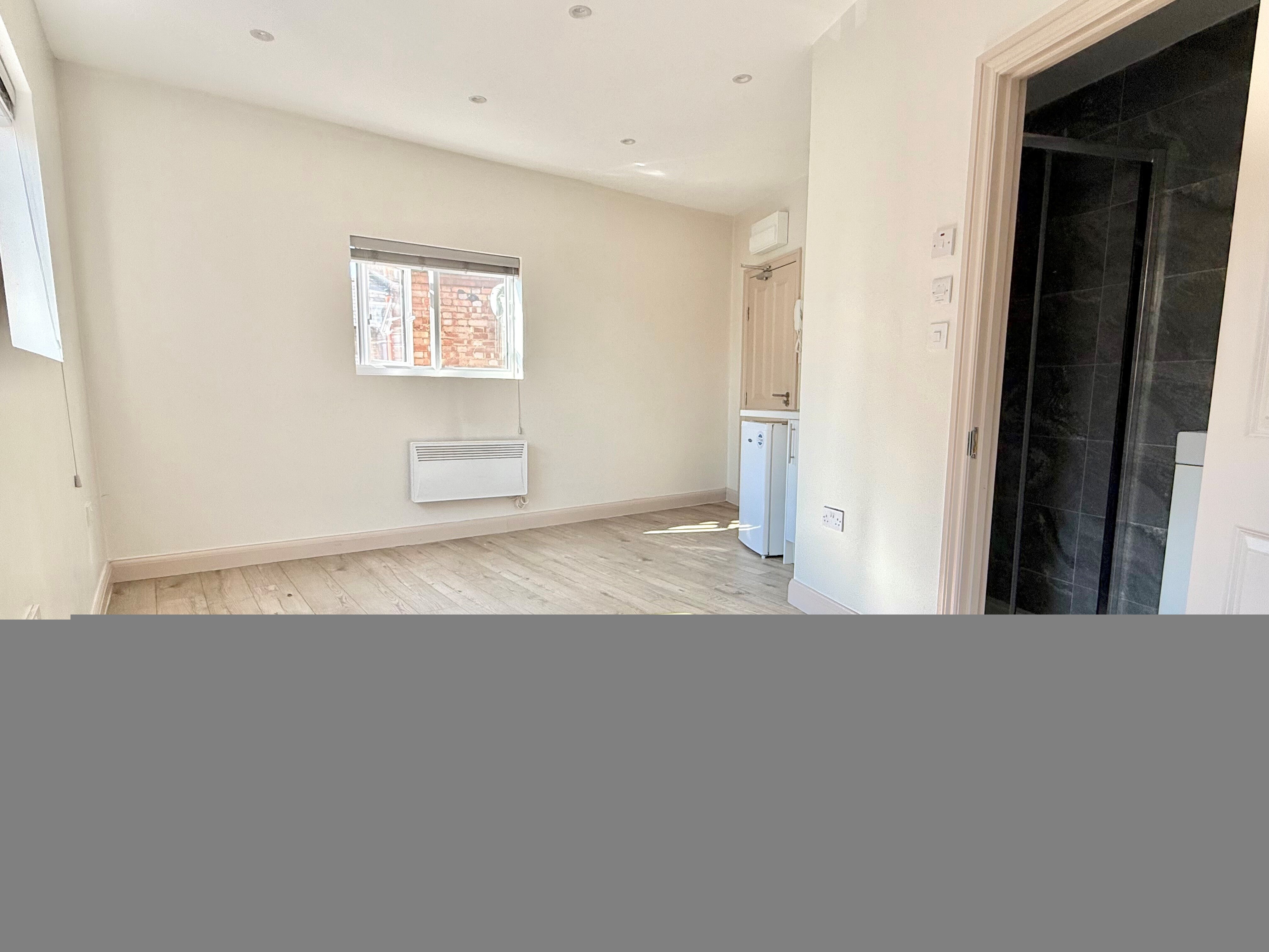 Room Bonds Lane in Biggleswade