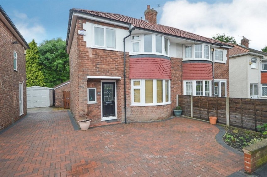 House Kenilworth Road in Cheadle