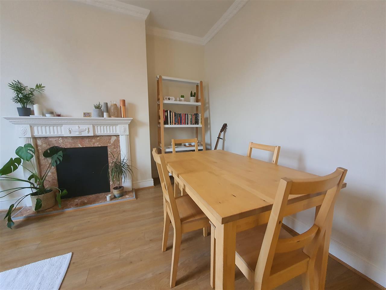 Flat Tufnell Park Road in Greater London