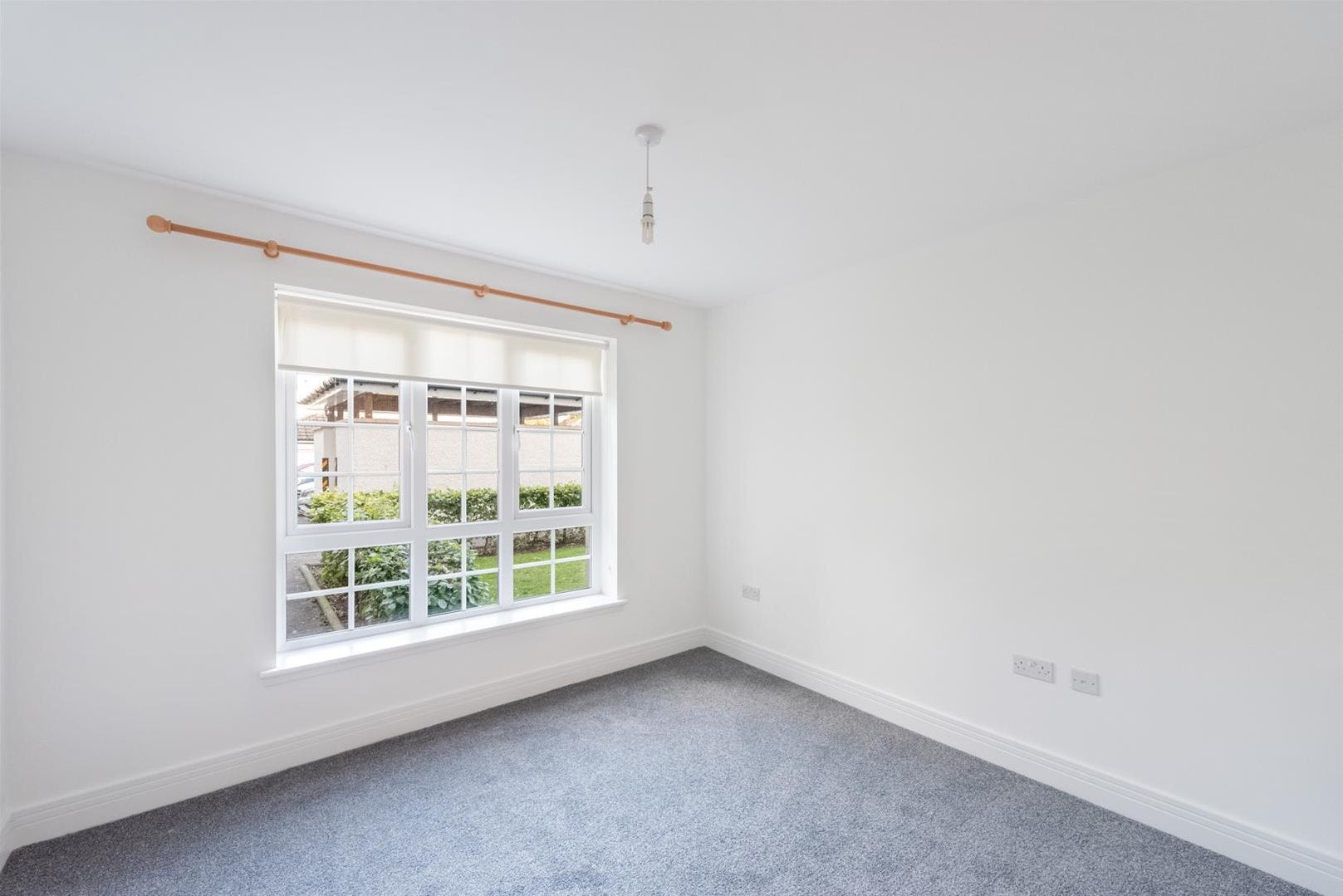 Flat Crown Crescent in Larbert