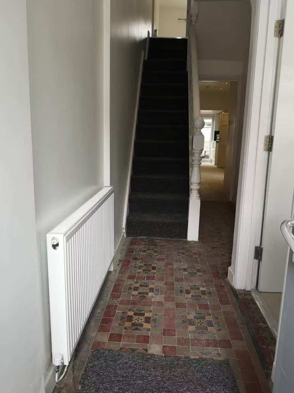 Room Talworth Street in Cardiff
