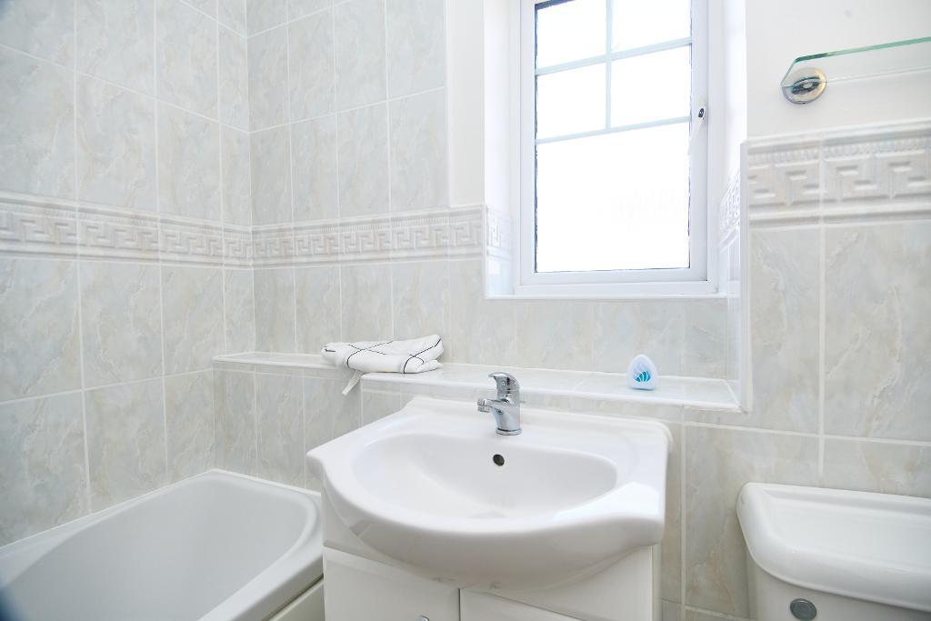 House Arthurs Close in Bristol