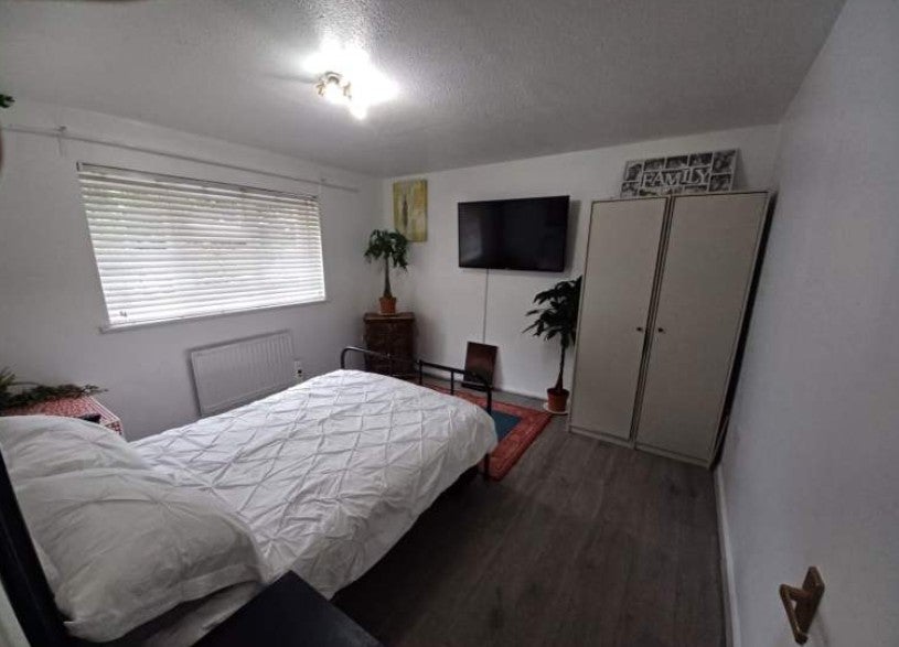 Flat Studley Road in Luton