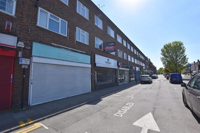 Flat Uxbridge Road in Greater London