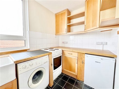 Flat Highgate Hill in Greater London